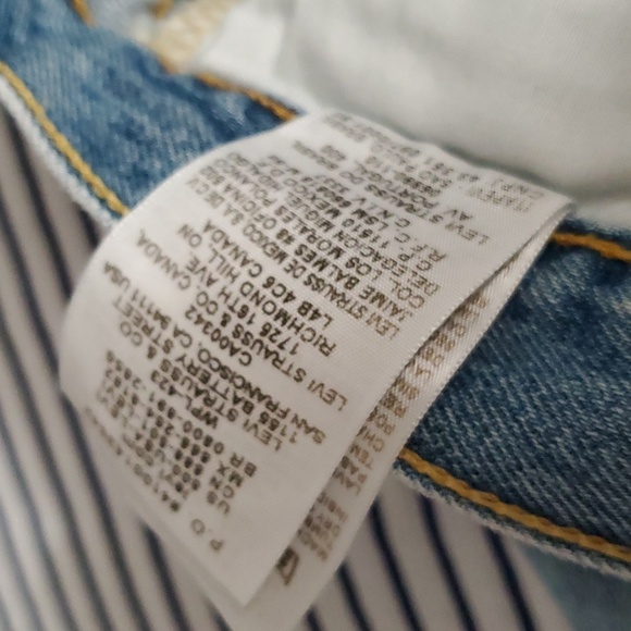 Levi's Button Fly Jeans - Picture 8 of 9